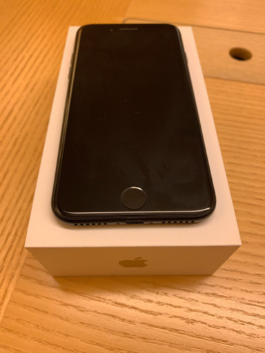 iPhone 7 Black 32 GB SIMフリー付属品揃い