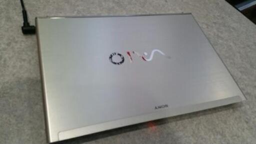 【ソニーノートパソコン・バイオ  VAIO 
　SVT1313AJD  13.3インチ 】