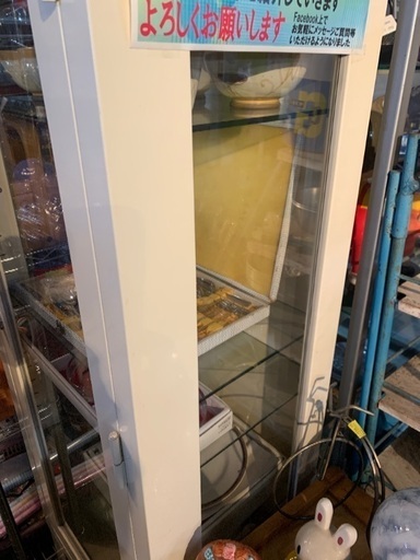 飾り棚　スチール　ガラス棚　中古