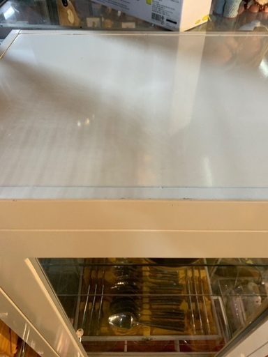 飾り棚　スチール　ガラス棚　中古
