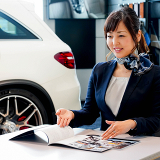 ★可愛い制服着れます★輸入車ディーラーでの受付事務 ♪ 完全週休2日・時給1100円以上・未経験大歓迎！の画像