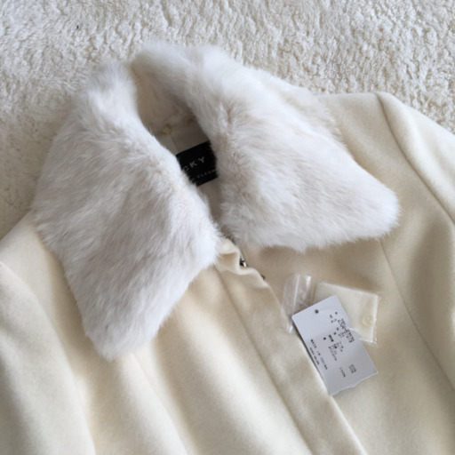 激可愛い‼️新品 VICKY 白ファーコート