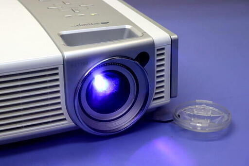 BenQ ベンキュー ホームプロジェクター PE7700 HDMI接続 　取説/リモコン付属