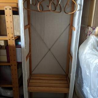 木製ハンガーの画像