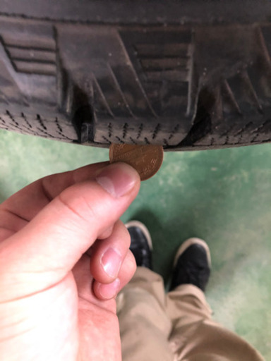 スタッドレスタイヤ　215/65R16  ナット付き