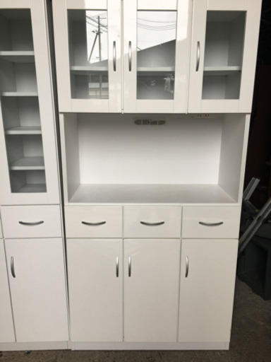 【中古品】白色家具　食器棚　高さ1795幅890奥行き398 B