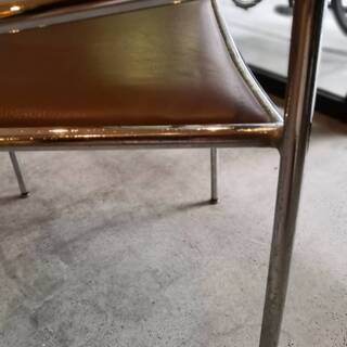 【スタッキングチェア】座面・背もたれ：茶色、脚・フレーム：クロム仕上　(13脚あります）バラでもＯＫ！の画像