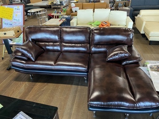 新品カウチソファー！ブラウン！めっちゃデカくてカッコイイです！現品1台限り！