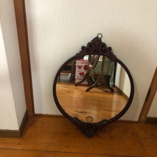 壁掛け式鏡