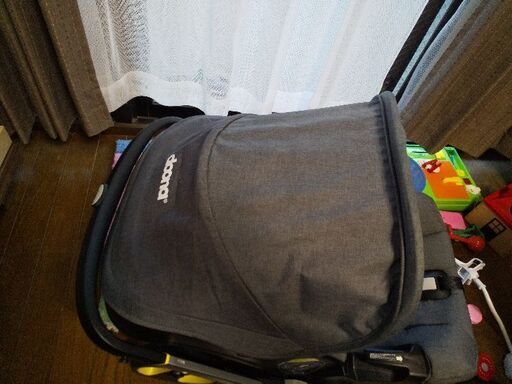 【11月5日値下げ】ドゥーナdoona ベビーカーにもチャイルドシートにもなる！