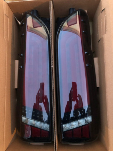ハイエース用MTS M-techno EURO LED TAILLANP REVO中古品