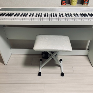 電子ピアノ