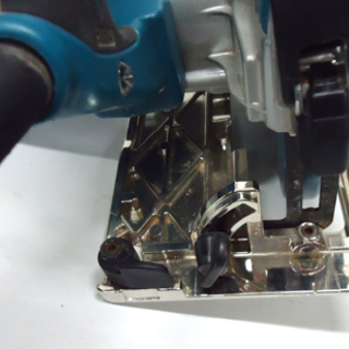 makita マキタ 電気マルノコ 5637BA 165mm 2014年製 ライト付き 丸のこ