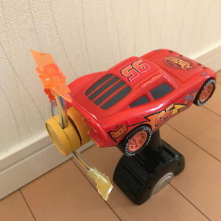 マックイーン 後ろが光りながら回ります