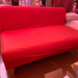赤いソファー　小さめ