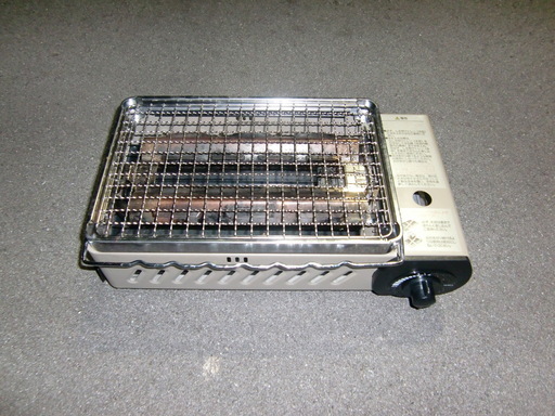 イワタニ 炉ばた大将 炙家（あぶりや） カセットガス式 網焼き・串焼き専用器 CB-RBT-A
