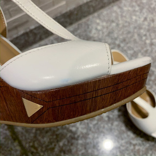 カリーノ  サンダル 22.5センチの画像