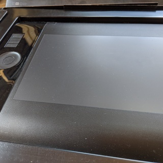 ペンタブレット「wacom intuos4 Mサイズ」PCでの漫...