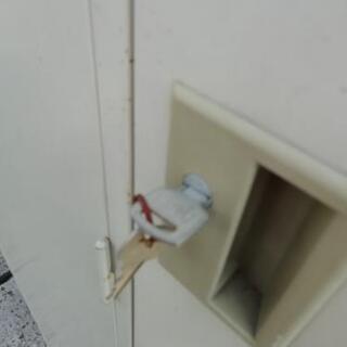 ２枚扉のロッカーの画像