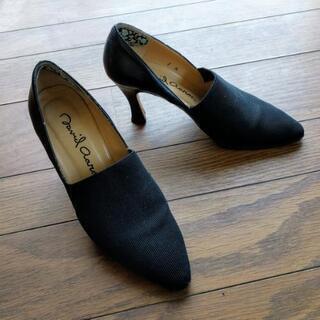 モードなブラックパンプス★7cmヒール