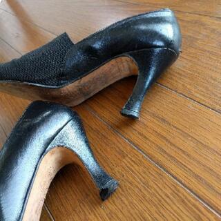 モードなブラックパンプス★7cmヒールの画像