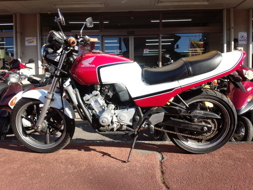 NO.3131　ジェイド（ＪＡＤＥ）　水冷４サイクル１６バルブ４気筒２５０ｃｃ　ＣＢＸカラー　☆彡
