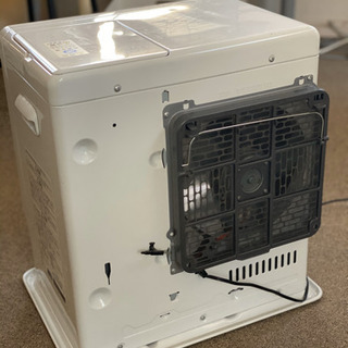 お洒落シンプル　ホワイト　石油ストーブの画像