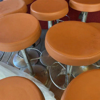 あげます！　11個店舗用飲食店椅子カウンタースツール　バーカウンターの画像