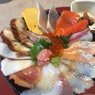 ご飯一緒にいける友達募集‼️