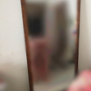 大きい鏡の画像