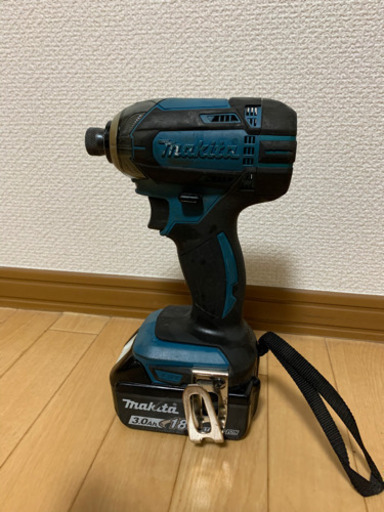 充電式インパクトドライバ　マキタ18V