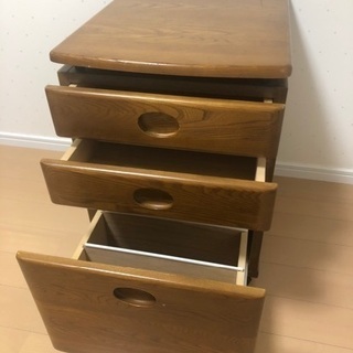 学習机用キャビネット❷の画像