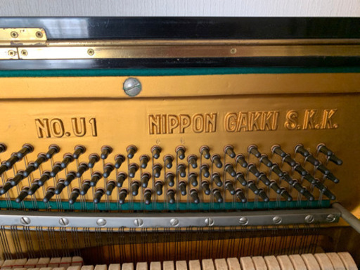 ヤマハピアノU1 古いピアノです。