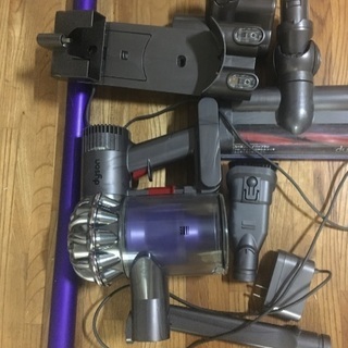 dyson コードレスクリーナー DC62 ジャンクの画像