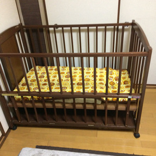 ベビーベッド の画像