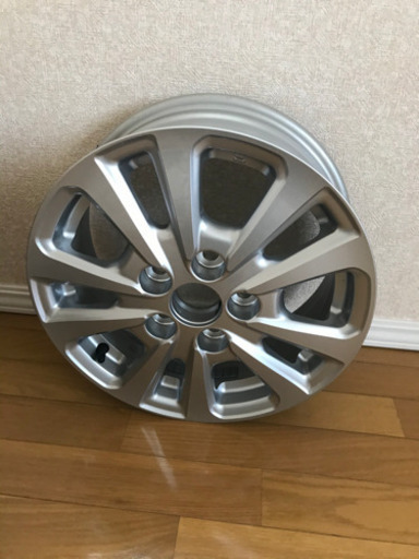 新品未使用アルミホイール
