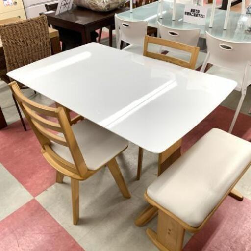 中古 店舗近郊送料格安 片端ダイニング4点セット 食堂セット ベンチ椅子収納付き マガジンラック 幅120cm×奥75cm×高70cm