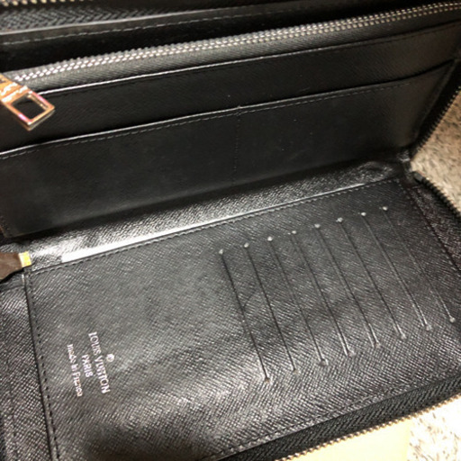 長財布　LOUIS VUITTON