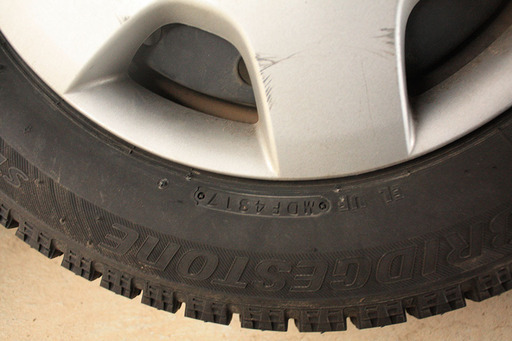 【　ブリヂストン　ブリザック　１５５／６５Ｒ１３　ホイール付４本セット　】