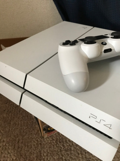 PS4 本体　箱あり(中の発泡スチロールは無し)