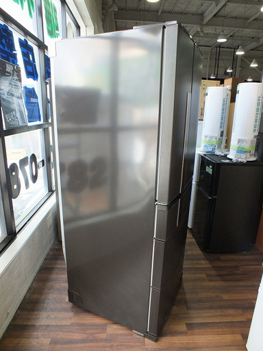 【苫小牧バナナ】2013年製 三菱/MITSUBISHI 600L冷蔵庫 両開き MR-JX60W-RW 木目系 ファミリー向け 清掃