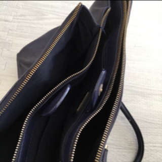 オシャレ‼️FURLA ハンドバッグ 紺