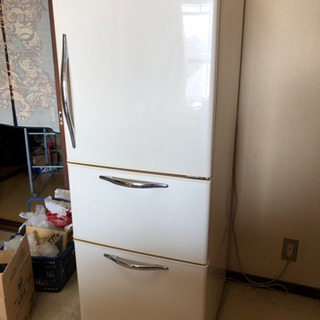 【購入決定致しました】HITACHI 265Ｌ 3ドア冷蔵庫 自...