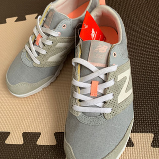 New Balanceワケありの画像