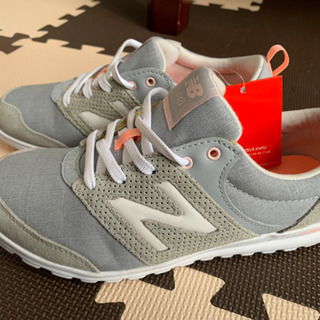 New Balanceワケありの画像