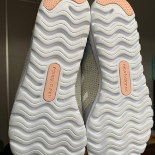 New Balanceワケありの画像