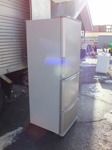 【苫小牧バナナ】2018年製 シャープ/SHARP 350L冷蔵庫 左右開き どっちもドア SJ-W352D-N シルバー系 ファミリ