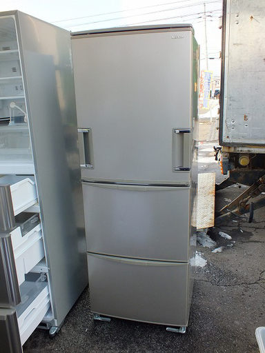【苫小牧バナナ】2010年製 シャープ/SHARP 345L冷蔵庫 右開き SJ-WA35R-S シルバー系 ファミリー向け 清掃済み