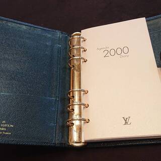★値下／再出品★ルイヴィトン■システム手帳カバー【中古】LOUIS VUITTON　アジェンダMM　タイガ　レザー（カラー：エピセア）の画像