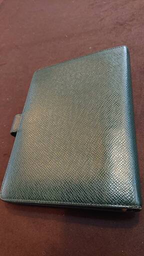 ★値下／再出品★ルイヴィトン■システム手帳カバー【中古】LOUIS VUITTON　アジェンダMM　タイガ　レザー（カラー：エピセア）